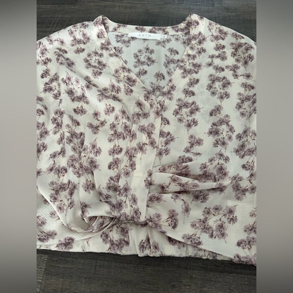Astr The Label Floral Blouse size Small - Picture 3 of 9